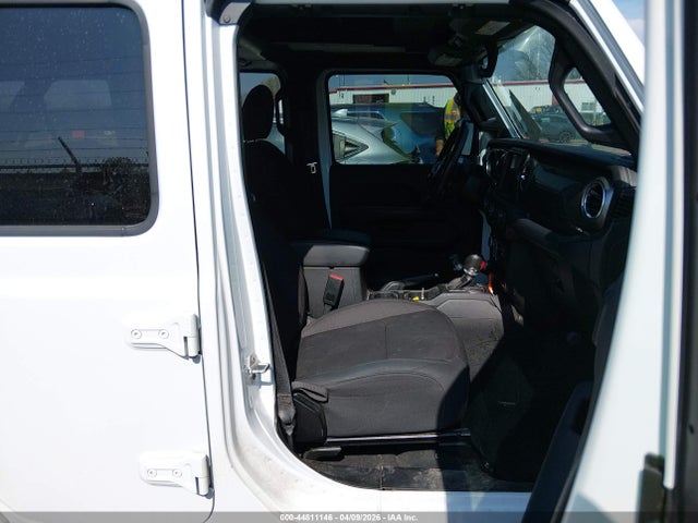 Aukcja sprzedaży 2022 Jeep Wrangler Unlimited Sahara 4x4, vin: 1C4HJXEMXNW260852, numer aukcji: 44811146