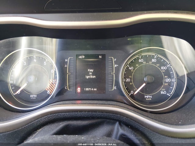 2014 Jeep Cherokee Latitude მანქანა იყიდება აუქციონზე, vin: 1C4PJLCS3EW123628, აუქციონის ნომერი: 44811158