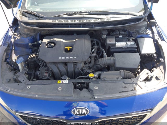 KIA FORTE LX 2017 3KPFK4A75HE068885 Image 10