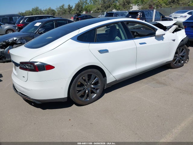 Продаж на аукціоні авто 2014 Tesla Model S P85, vin: 5YJSA1H18EFP62252, номер лоту: 44811189