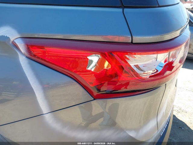 Chevrolet Traverse Ls 2019 1GNEVFKW0KJ143093 Image 17