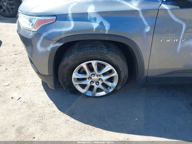 Chevrolet Traverse Ls 2019 1GNEVFKW0KJ143093 Image 6