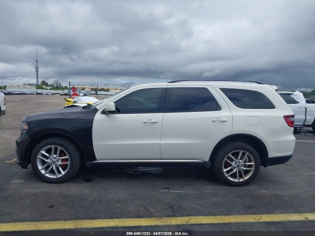 44811223 :رقم المزاد ، 1D4RD2GG6BC623718 vin ، 2011 Dodge Durango Express مزاد بيع