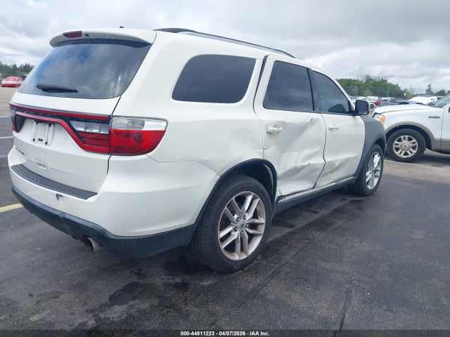 44811223 :رقم المزاد ، 1D4RD2GG6BC623718 vin ، 2011 Dodge Durango Express مزاد بيع