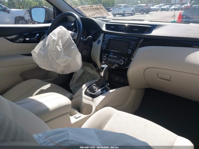 2021 Nissan Rogue Sport Sv Fwd Xtronic Cvt მანქანა იყიდება აუქციონზე, vin: JN1BJ1BV7MW320409, აუქციონის ნომერი: 44811225