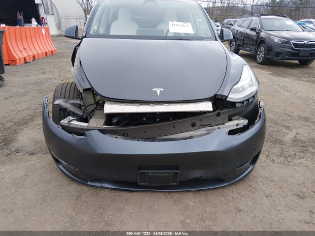 Продаж на аукціоні авто 2022 Tesla Model Y Long Range Dual Motor All-wheel Drive, vin: 7SAYGDEE8NF355326, номер лоту: 44811232