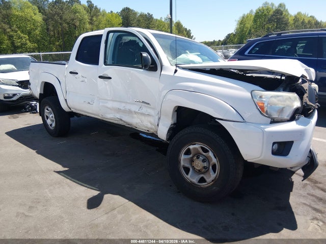 2015 Toyota Tacoma Prerunner V6 მანქანა იყიდება აუქციონზე, vin: 5TFJU4GN1FX089692, აუქციონის ნომერი: 44811244