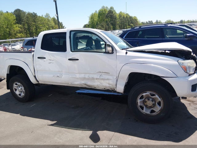 2015 Toyota Tacoma Prerunner V6 მანქანა იყიდება აუქციონზე, vin: 5TFJU4GN1FX089692, აუქციონის ნომერი: 44811244