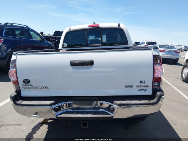 2015 Toyota Tacoma Prerunner V6 მანქანა იყიდება აუქციონზე, vin: 5TFJU4GN1FX089692, აუქციონის ნომერი: 44811244