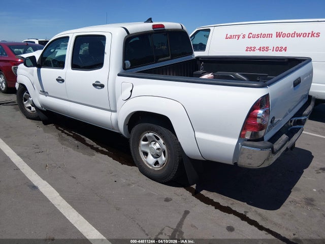 2015 Toyota Tacoma Prerunner V6 მანქანა იყიდება აუქციონზე, vin: 5TFJU4GN1FX089692, აუქციონის ნომერი: 44811244