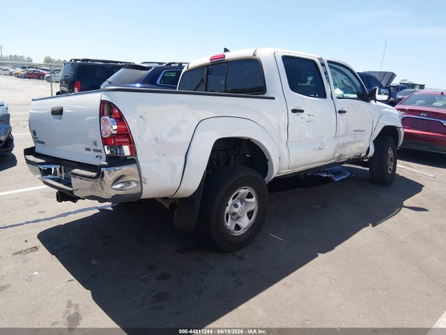 2015 Toyota Tacoma Prerunner V6 მანქანა იყიდება აუქციონზე, vin: 5TFJU4GN1FX089692, აუქციონის ნომერი: 44811244
