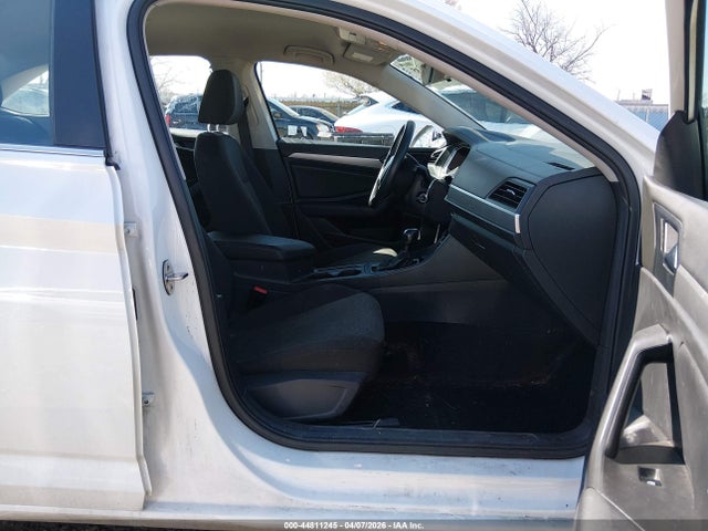 Продаж на аукціоні авто 2019 Volkswagen Jetta 1.4t R-line/1.4t S/1.4t Se, vin: 3VWC57BU6KM197891, номер лоту: 44811245