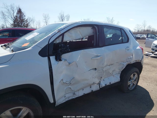 44811248 :رقم المزاد ، KL7CJNSB9HB237007 vin ، 2017 Chevrolet Trax Ls مزاد بيع