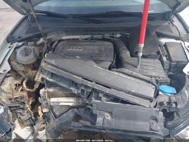 44811268 :رقم المزاد ، WAUEFGFF2F1043392 vin ، 2015 Audi A3 2.0t Premium مزاد بيع