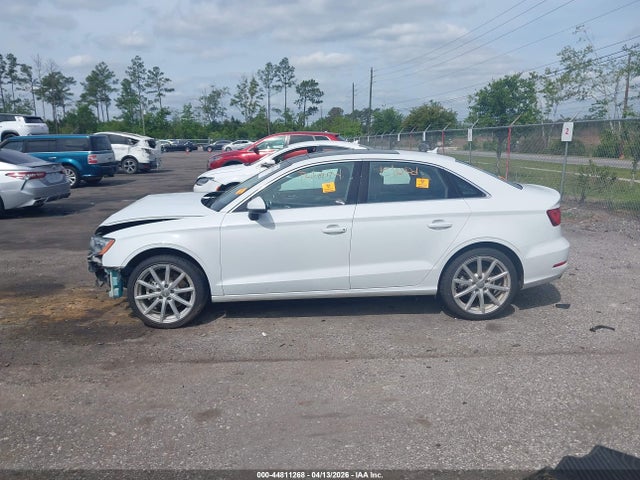 44811268 :رقم المزاد ، WAUEFGFF2F1043392 vin ، 2015 Audi A3 2.0t Premium مزاد بيع