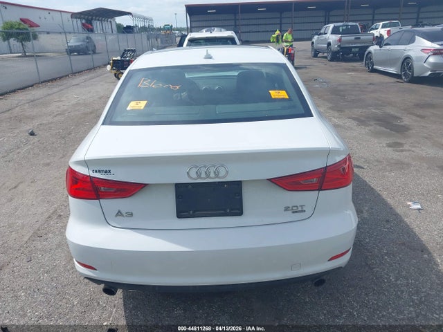 44811268 :رقم المزاد ، WAUEFGFF2F1043392 vin ، 2015 Audi A3 2.0t Premium مزاد بيع