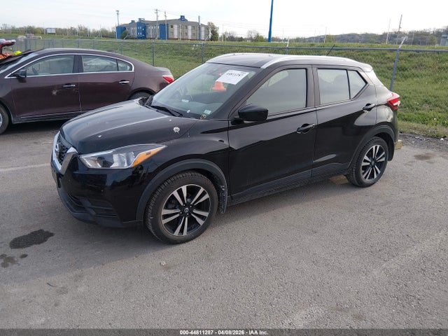 44811287 :رقم المزاد ، 3N1CP5CV1LL536494 vin ، 2020 Nissan Kicks Sv Xtronic Cvt مزاد بيع