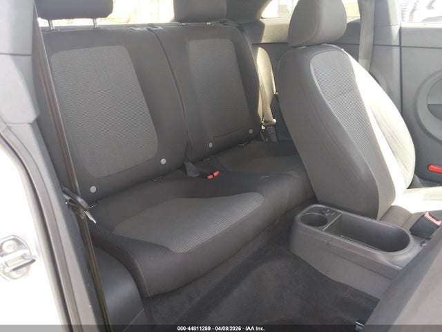 Продажа на аукционе авто 2013 Volkswagen Beetle 2.5l Entry, vin: 3VWFP7AT5DM637232, номер лота: 44811299