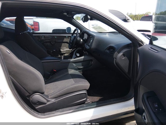 44811322 :رقم المزاد ، 2C3CDZAG7GH344632 vin ، 2016 Dodge Challenger Sxt مزاد بيع