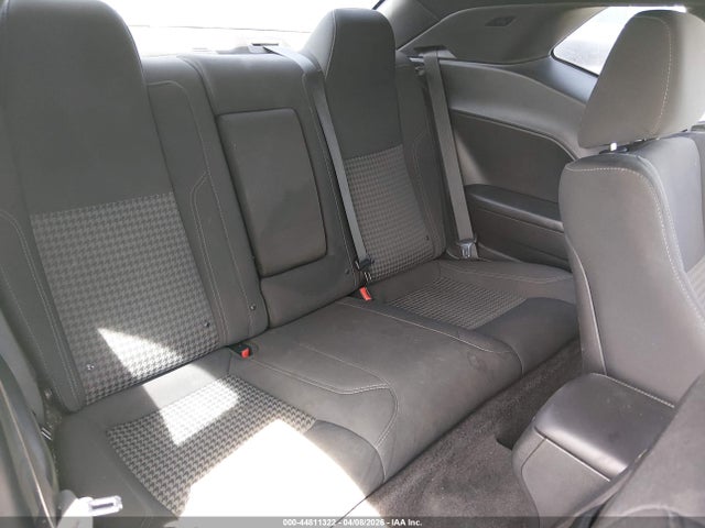 44811322 :رقم المزاد ، 2C3CDZAG7GH344632 vin ، 2016 Dodge Challenger Sxt مزاد بيع