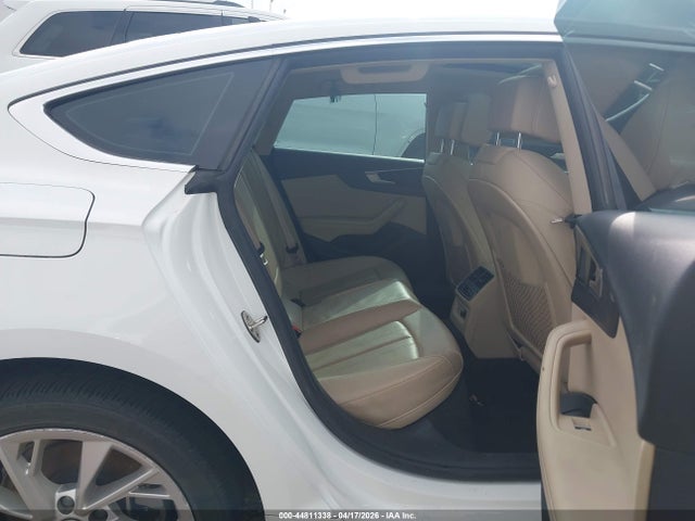 44811338 :رقم المزاد ، WAUCBCF5XMA062188 vin ، 2021 Audi A5 Sportback Premium Plus 40 Tfsi Quattro S Tronic مزاد بيع