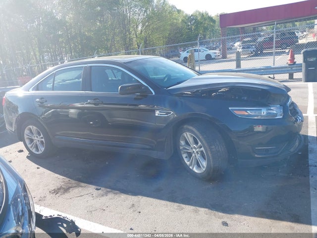 2018 Ford Taurus Sel მანქანა იყიდება აუქციონზე, vin: 1FAHP2H81JG132123, აუქციონის ნომერი: 44811342