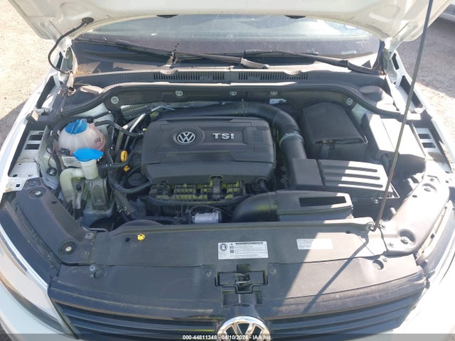 44811348 :رقم المزاد ، 3VWB07AJ2EM328904 vin ، 2014 Volkswagen Jetta 1.8t Se مزاد بيع