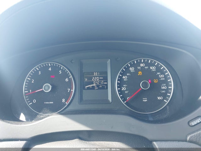 44811348 :رقم المزاد ، 3VWB07AJ2EM328904 vin ، 2014 Volkswagen Jetta 1.8t Se مزاد بيع