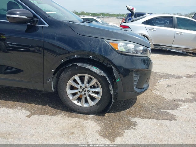 2019 Kia Sorento 2.4l L მანქანა იყიდება აუქციონზე, vin: 5XYPG4A30KG586996, აუქციონის ნომერი: 44811398