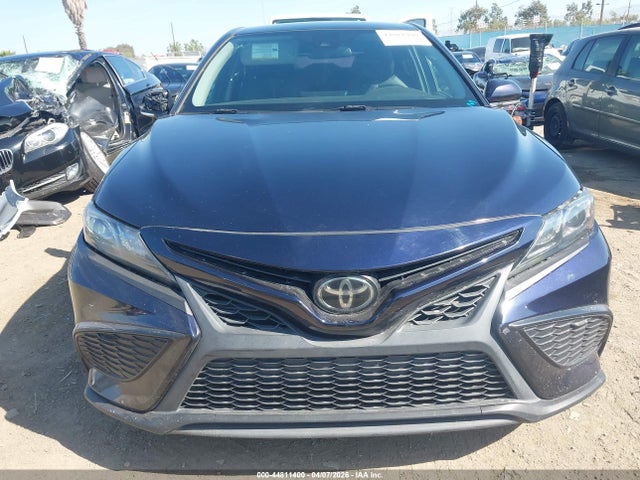 4T1G11AK6NU661299 Toyota CAMRY SE
