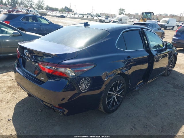 4T1G11AK6NU661299 Toyota CAMRY SE