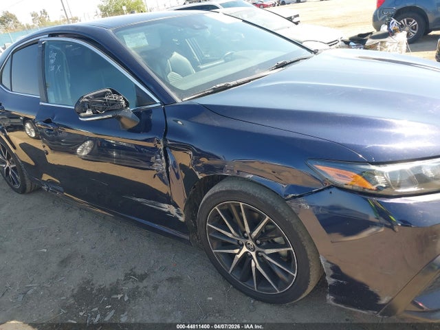 4T1G11AK6NU661299 Toyota CAMRY SE