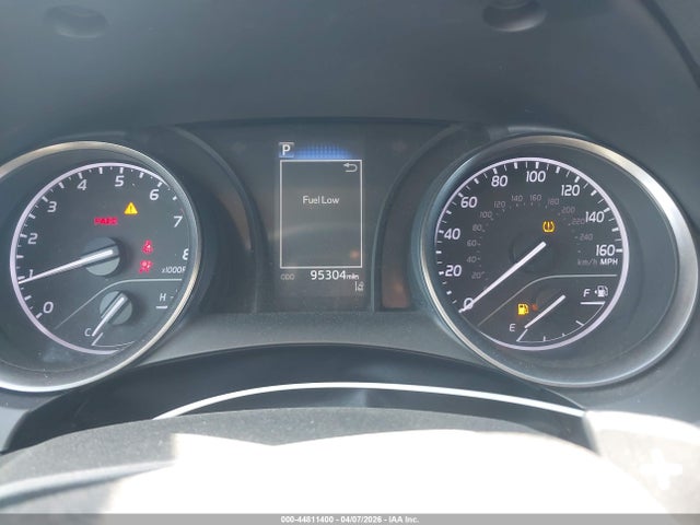 4T1G11AK6NU661299 Toyota CAMRY SE
