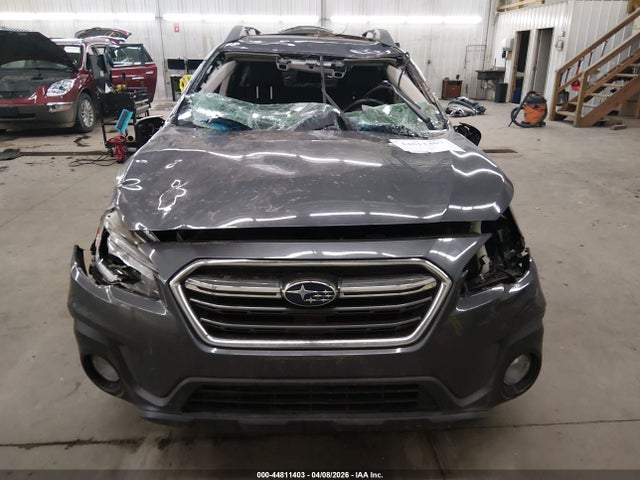 44811403 :رقم المزاد ، 4S4BSANC0J3261510 vin ، 2018 Subaru Outback 2.5i Limited مزاد بيع