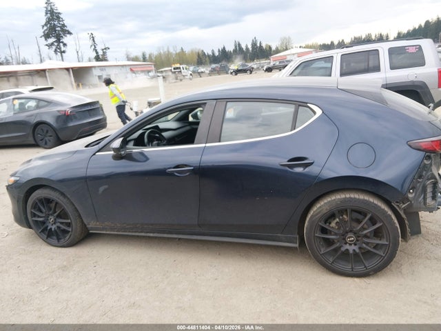 JM1BPAKLXM1339432 Mazda Mazda3 Select
