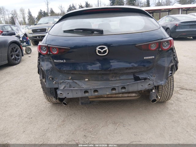 JM1BPAKLXM1339432 Mazda Mazda3 Select