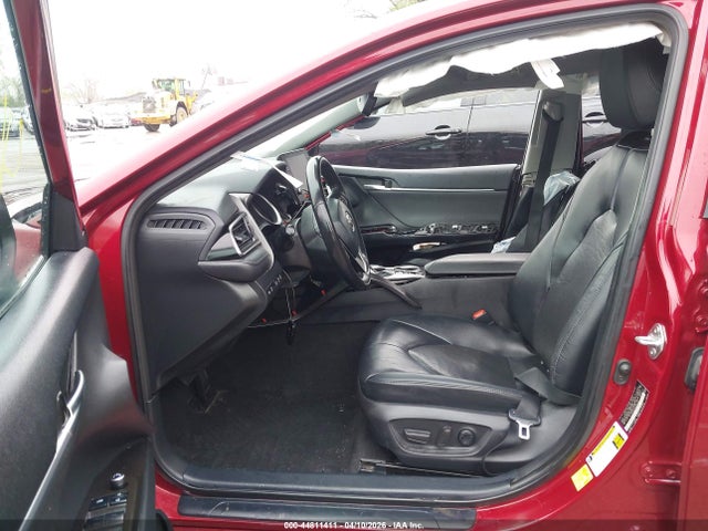 2022 Toyota Camry Xle Hybrid მანქანა იყიდება აუქციონზე, vin: 4T1F31AK4NU584227, აუქციონის ნომერი: 44811411