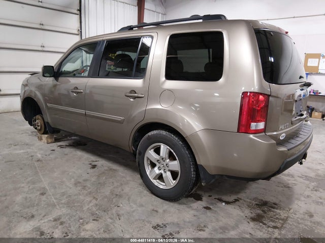44811419 :رقم المزاد ، 5FNYF4H58BB059021 vin ، 2011 Honda Pilot Ex-l مزاد بيع