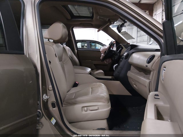 44811419 :رقم المزاد ، 5FNYF4H58BB059021 vin ، 2011 Honda Pilot Ex-l مزاد بيع