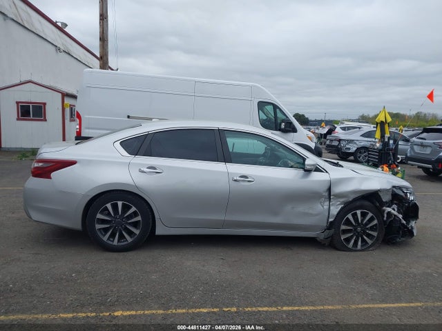 1N4AL3AP5JC243379 Nissan Altima 2.5 Sl