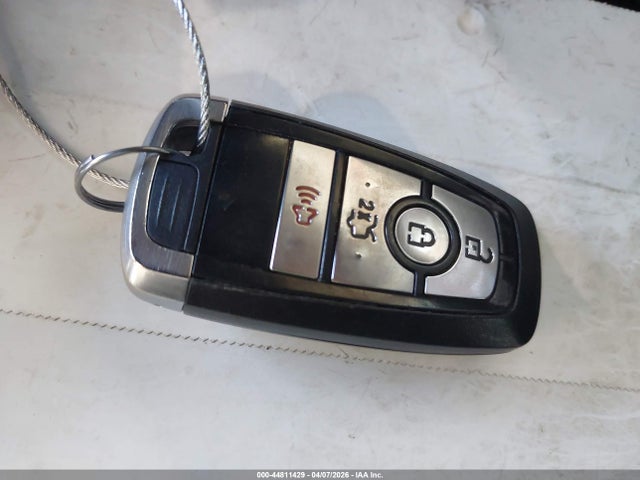 Продажа на аукционе авто 2019 Ford Fusion Hybrid Se, vin: 3FA6P0LU5KR201597, номер лота: 44811429