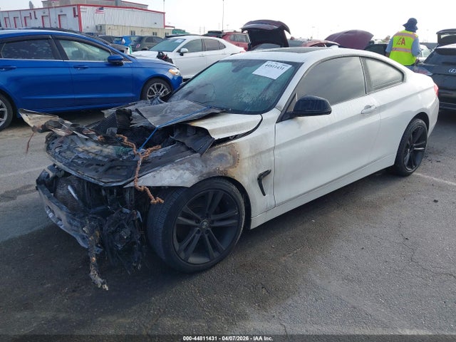 44811431 :رقم المزاد ، WBA3N7C55EK220600 vin ، 2014 Bmw 428i مزاد بيع