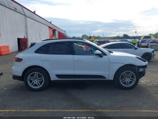 Porsche Macan 2017 WP1AA2A5XHLB04768 Image 14