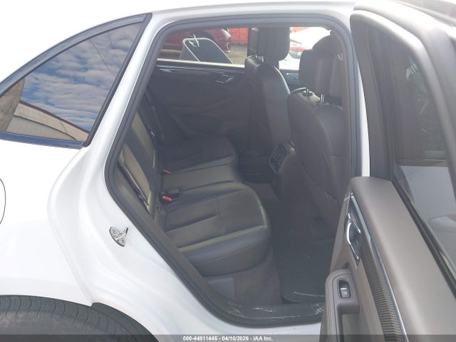 Porsche Macan 2017 WP1AA2A5XHLB04768 Image 8