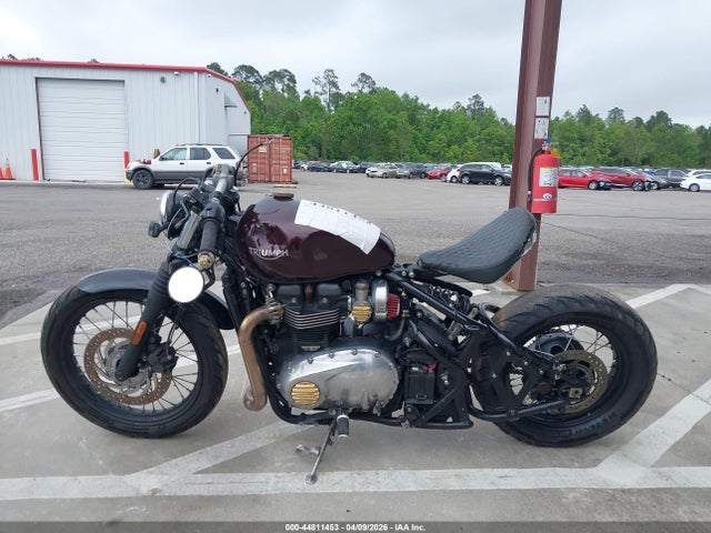 SMTD42HLXHT801675 Triumph Motorcycle Bonneville Bobber