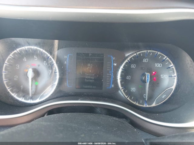 2021 Chrysler Voyager Lxi მანქანა იყიდება აუქციონზე, vin: 2C4RC1DG4MR530642, აუქციონის ნომერი: 44811456