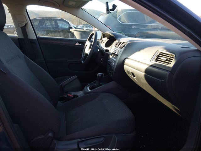 2012 Volkswagen Jetta 2.0l S მანქანა იყიდება აუქციონზე, vin: 3VW2K7AJ7CM405225, აუქციონის ნომერი: 44811481