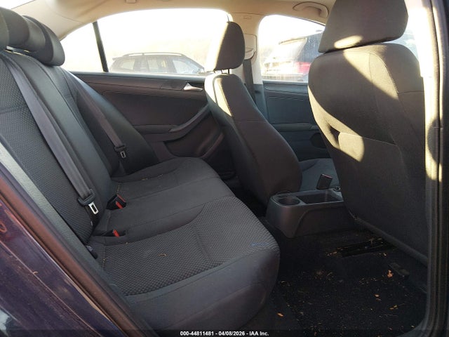 2012 Volkswagen Jetta 2.0l S მანქანა იყიდება აუქციონზე, vin: 3VW2K7AJ7CM405225, აუქციონის ნომერი: 44811481