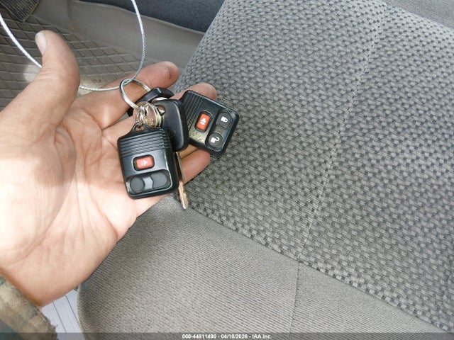 44811490 :رقم المزاد ، 2FTRX18L81CA31918 vin ، 2001 Ford F-150 Lariat/xl/xlt مزاد بيع
