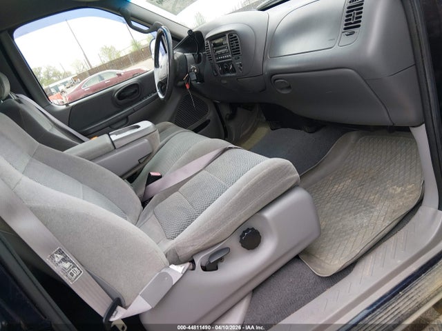44811490 :رقم المزاد ، 2FTRX18L81CA31918 vin ، 2001 Ford F-150 Lariat/xl/xlt مزاد بيع